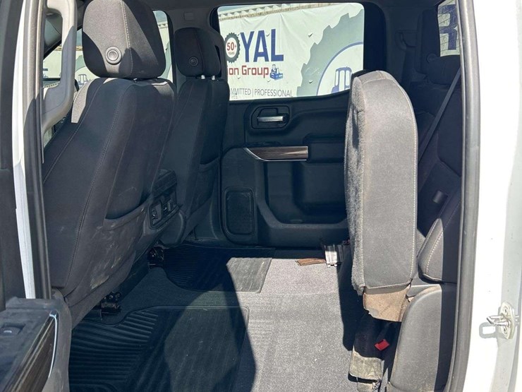 2021-chevrolet-silverado-1500-image-25