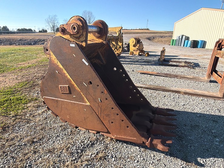 caterpillar-36-image-2