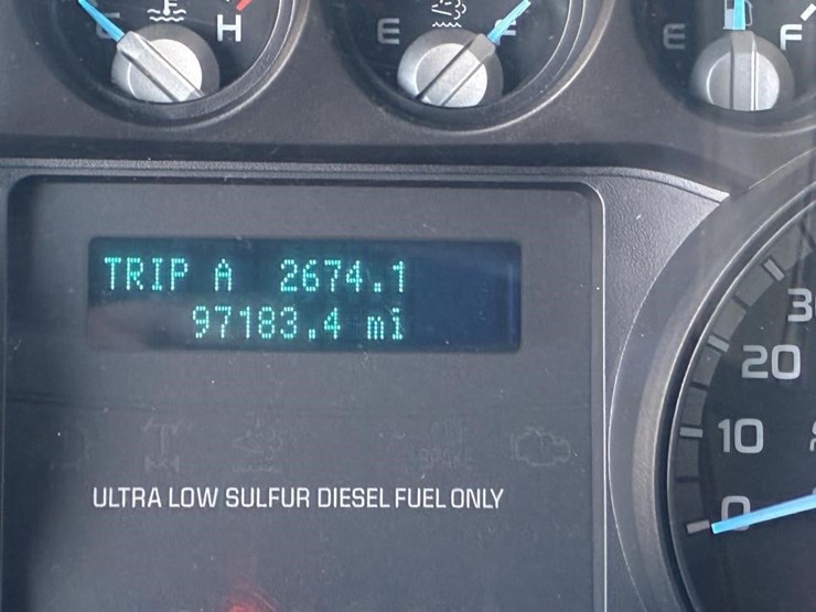 ford-f650-xlt-image-23