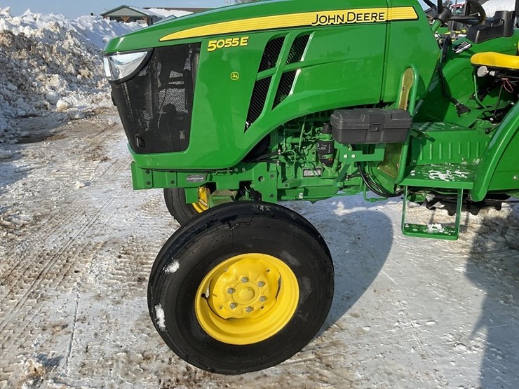 john-deere-5055e-image-16