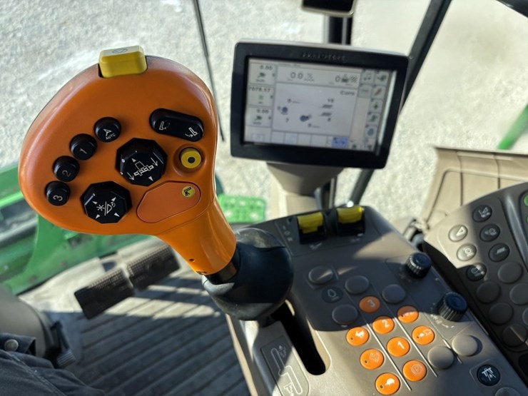 john-deere-s670-image-50