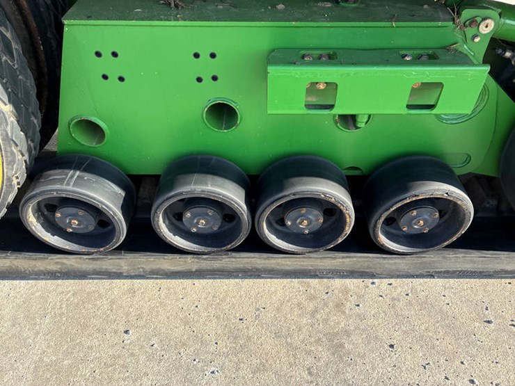 john-deere-9300t-image-55