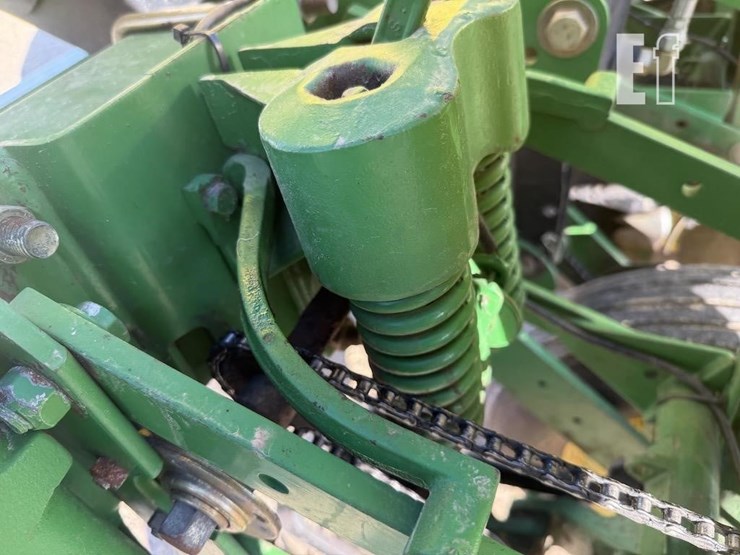 2005-john-deere-1750-image-10