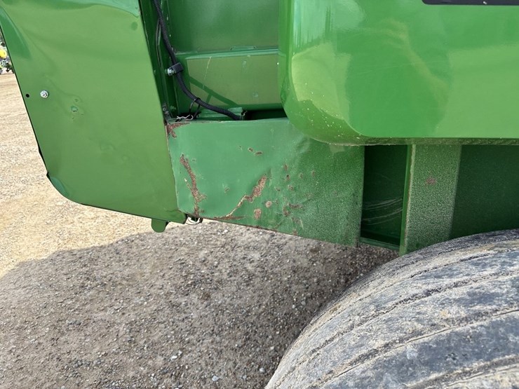 john-deere-569-premium-image-18