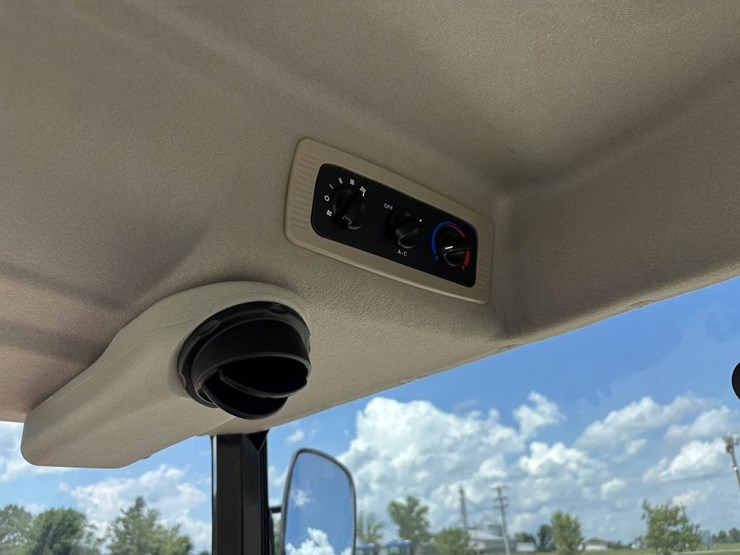 mahindra-2555-image-31