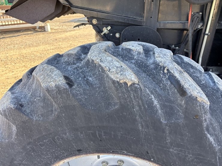 gleaner-r75-image-26