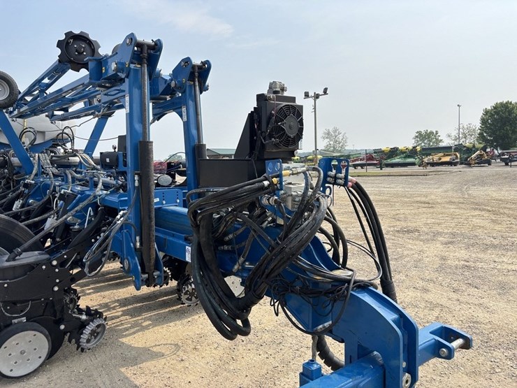kinze-4900-image-8