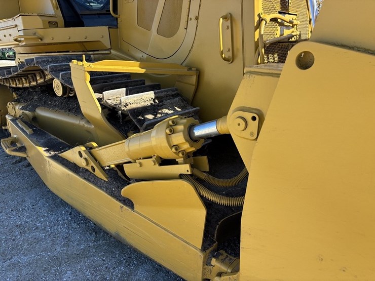 2010-caterpillar-d7e-image-10