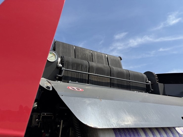 massey-ferguson-rb4180v-image-13