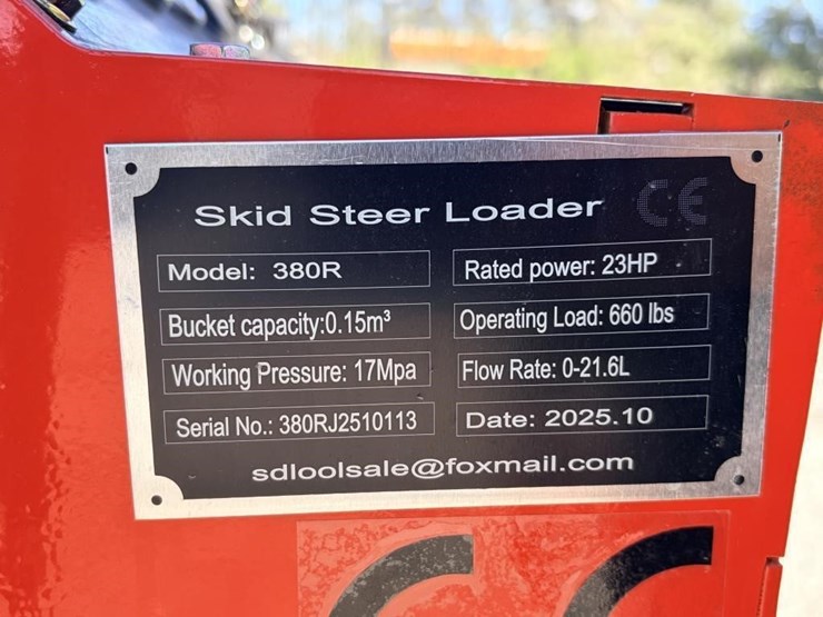 2025-sdlool-sl380-skid-steer-image-12