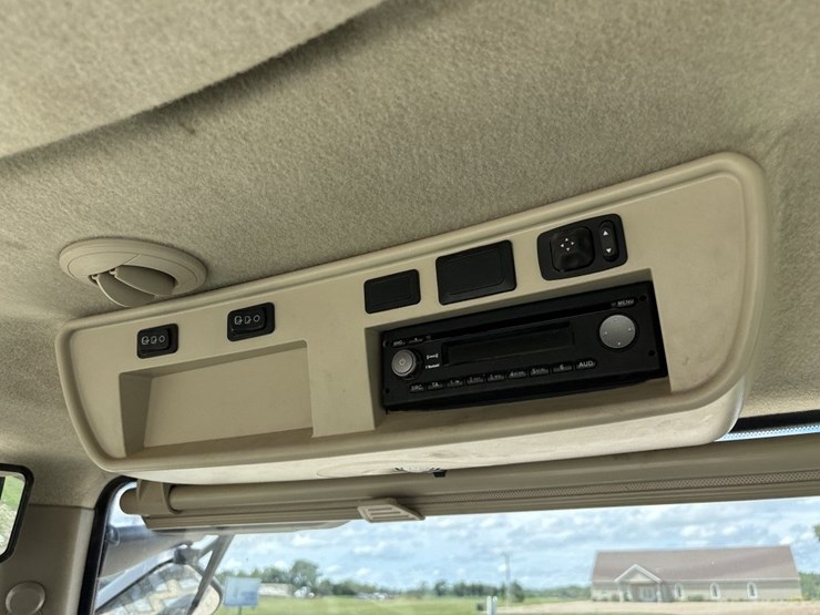 john-deere-8320rt-image-34