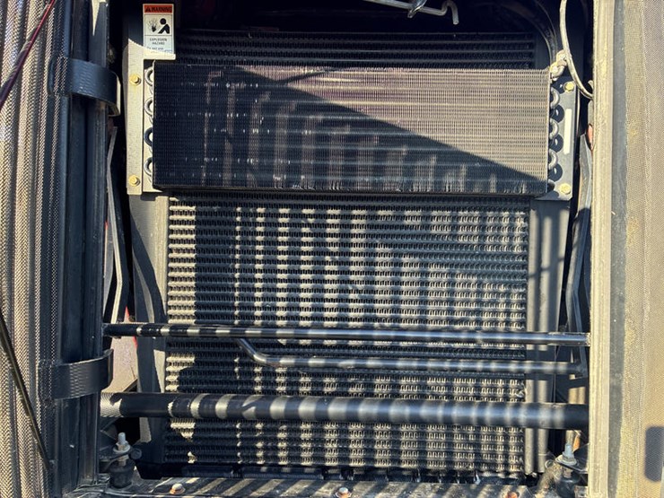 case-ih-steiger-335-image-44