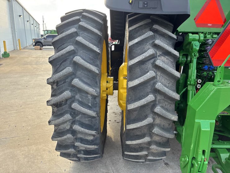 john-deere-8r-370-image-65