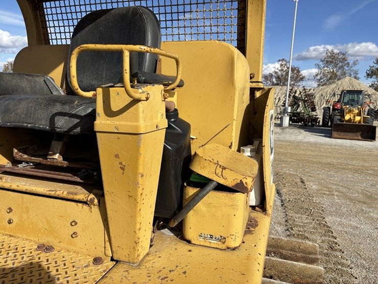 caterpillar-d7-image-41