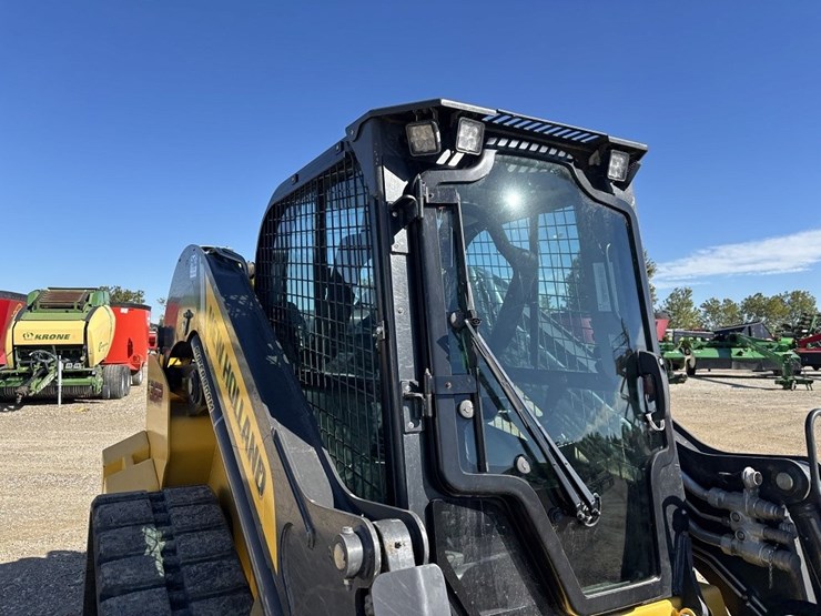 new-holland-c362-image-10