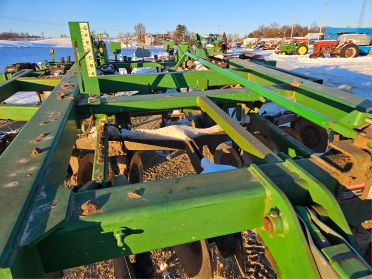 john-deere-2700-image-12