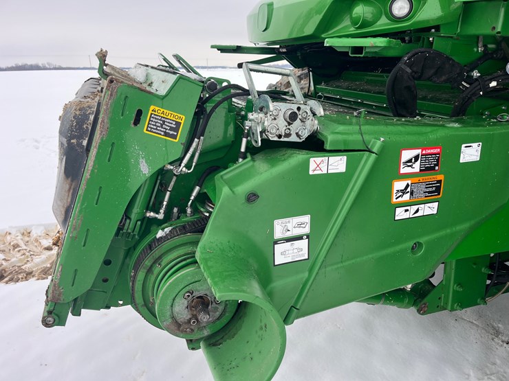 john-deere-s760-image-21