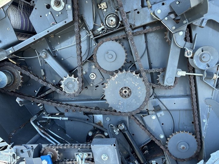 massey-ferguson-rb4180v-image-34