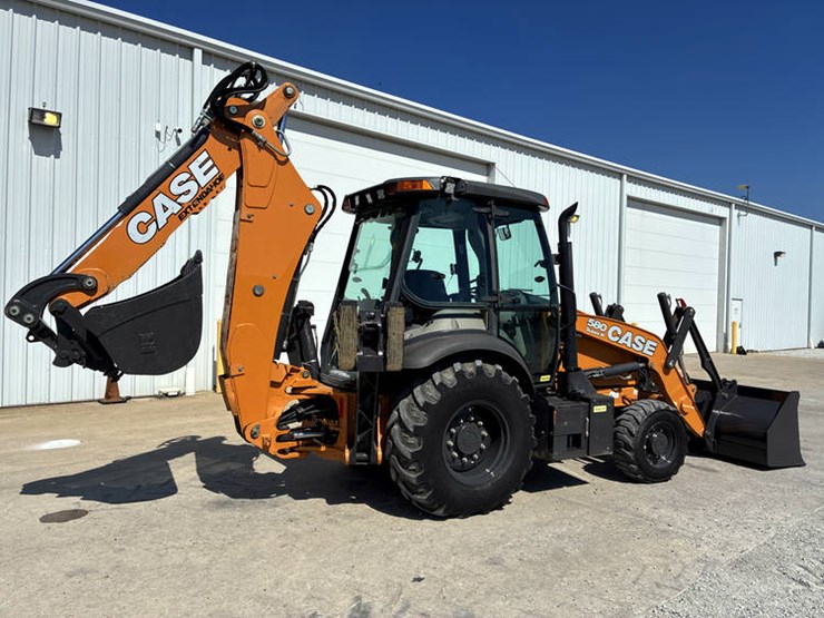 2019-case-580sn-image-4