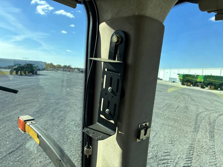 john-deere-8295r-image-80