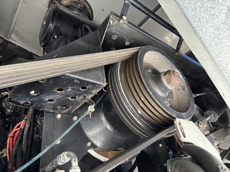 gleaner-r75-image-42