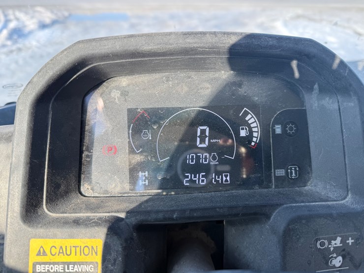 john-deere-835-image-10