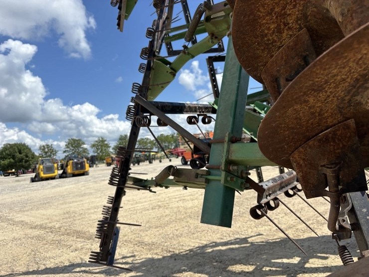 john-deere-637-image-21