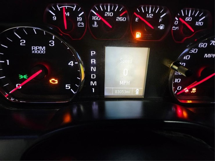 2016-chevrolet-3500hd-image-26