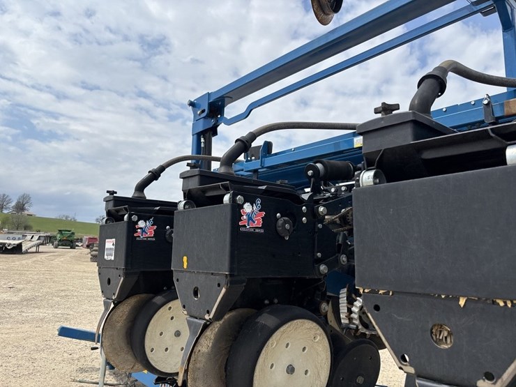 2012-kinze-3660-image-59