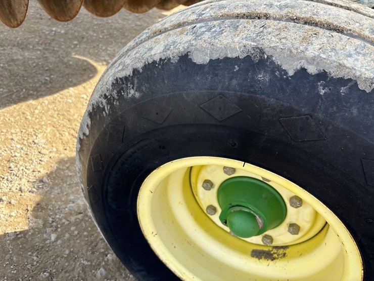 john-deere-637-image-18