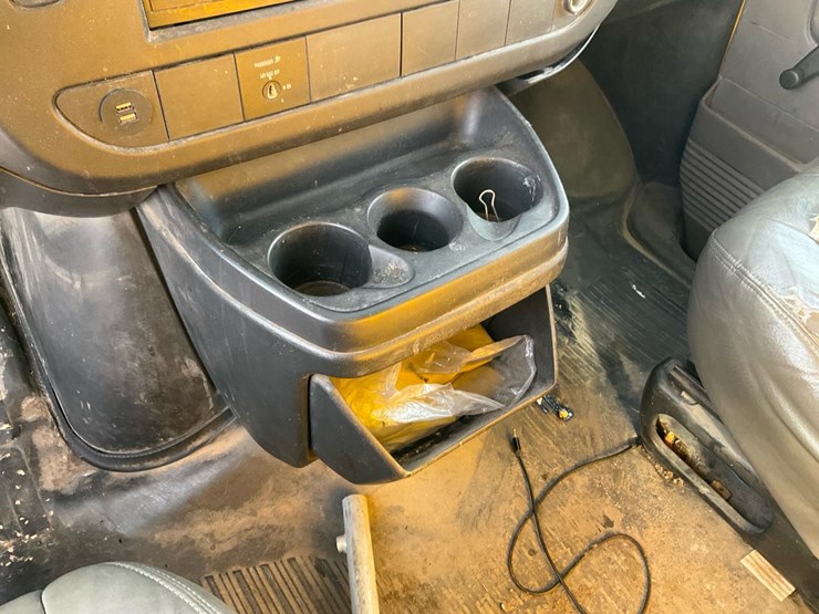 2009-chevrolet-express-3500-image-83