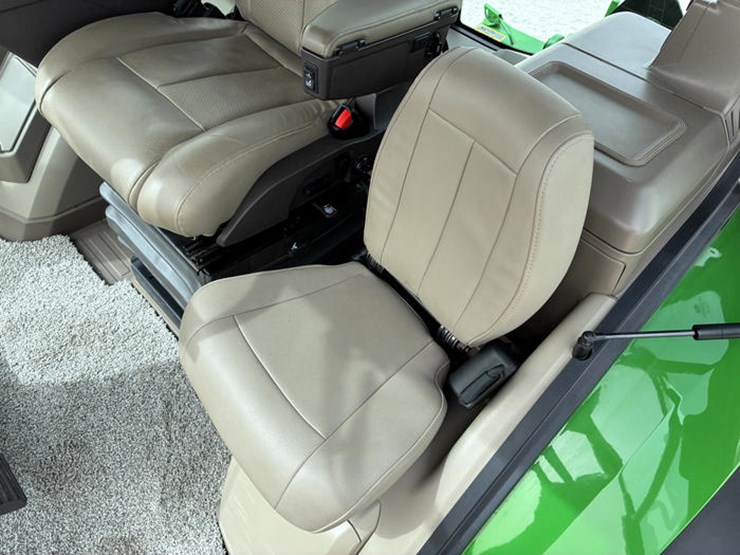 john-deere-8r-370-image-77