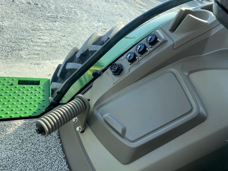 john-deere-8r-370-image-87