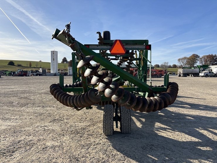 kelly-diamond-45'-harrow-image-4