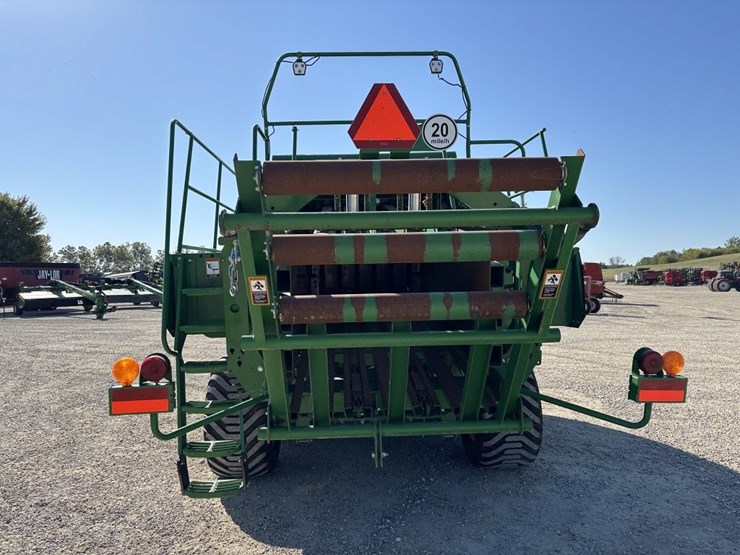john-deere-l341-image-4
