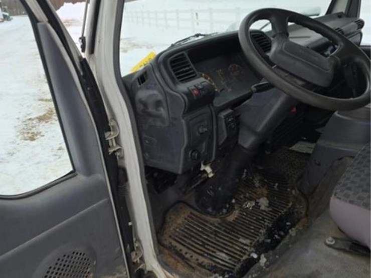 isuzu-npr-hd-image-20