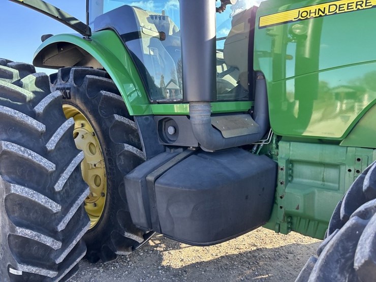 john-deere-8330-image-17