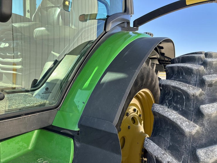 john-deere-8320r-image-34