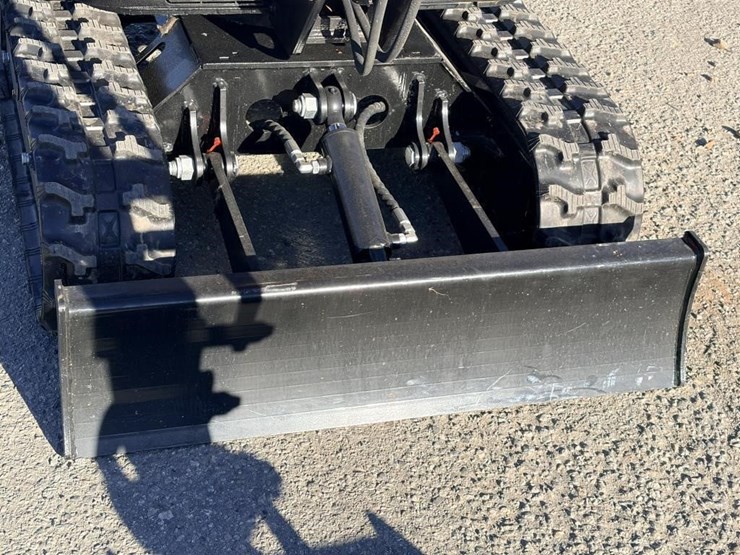 2025-vicsec-vc13-excavator-image-5