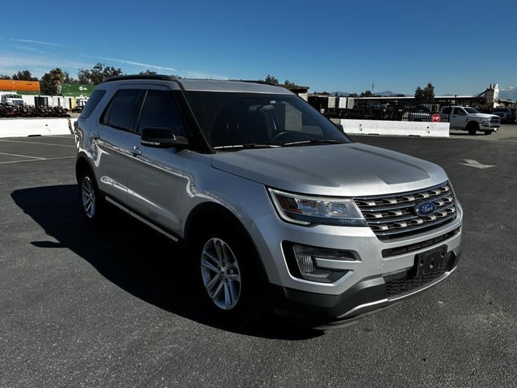 ford-explorer-image-2