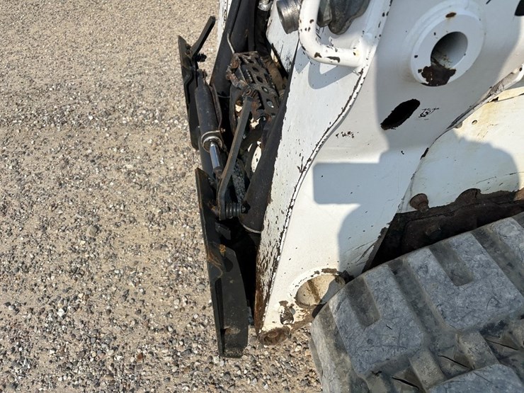 bobcat-t750-image-30