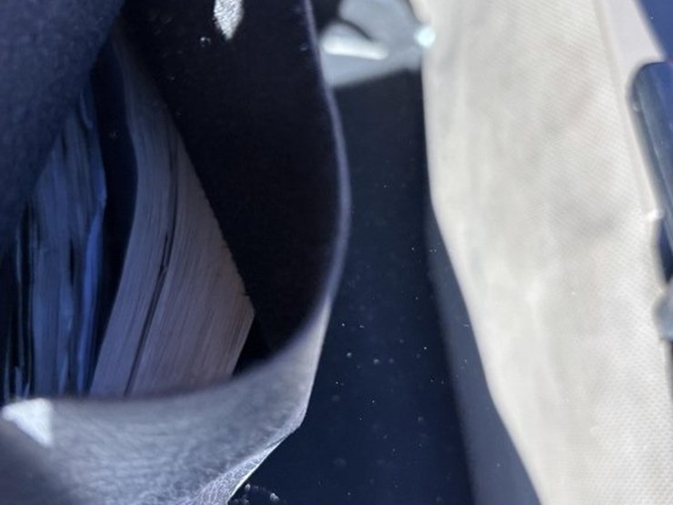 2014-case-ih-340-image-61