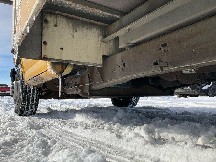 2009-chevrolet-express-3500-image-27