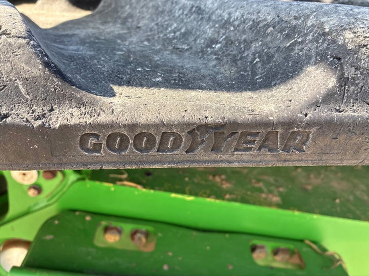 john-deere-9300t-image-48