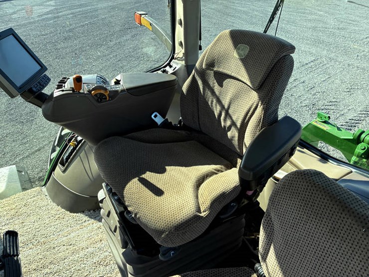 john-deere-8295r-image-73