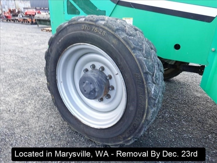 2012-jlg-8042-image-9