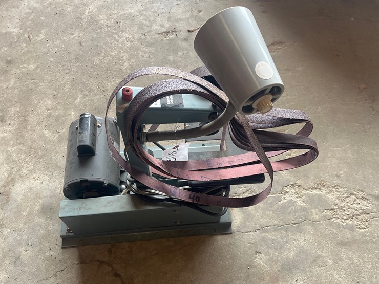 #3412-•-sandeg-grinder-with-delta-motor-image-4