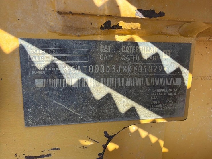 2021-caterpillar-d3-lgp-image-8