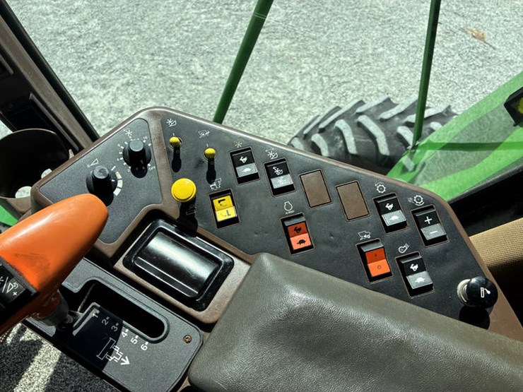 john-deere-9400-image-101