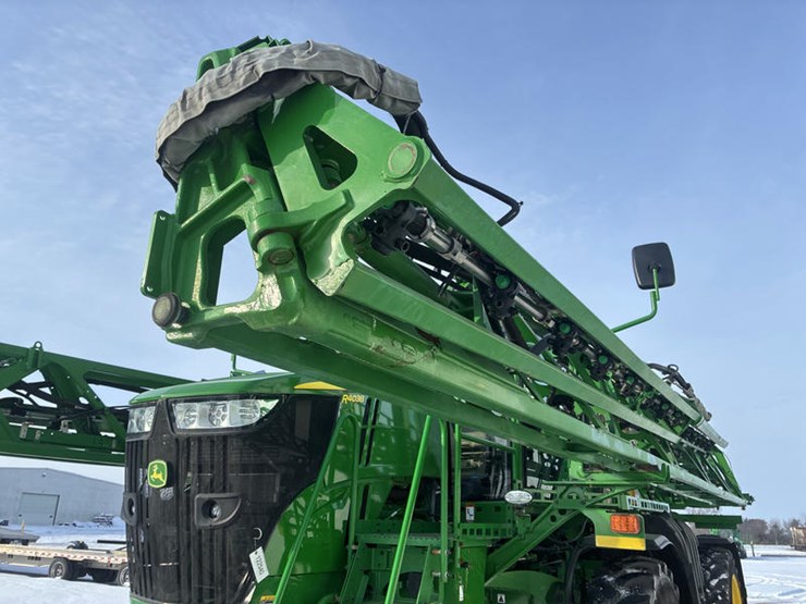 john-deere-r4038-image-47